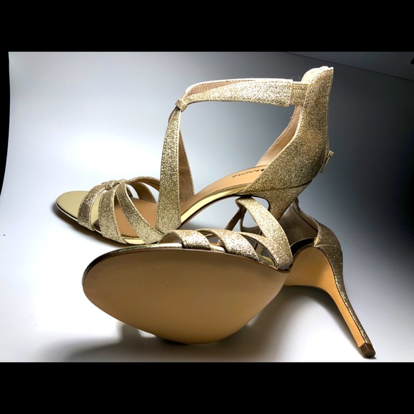 Brand new gorgeous shoes by Browns (Canada) - Picture 11 of 16
